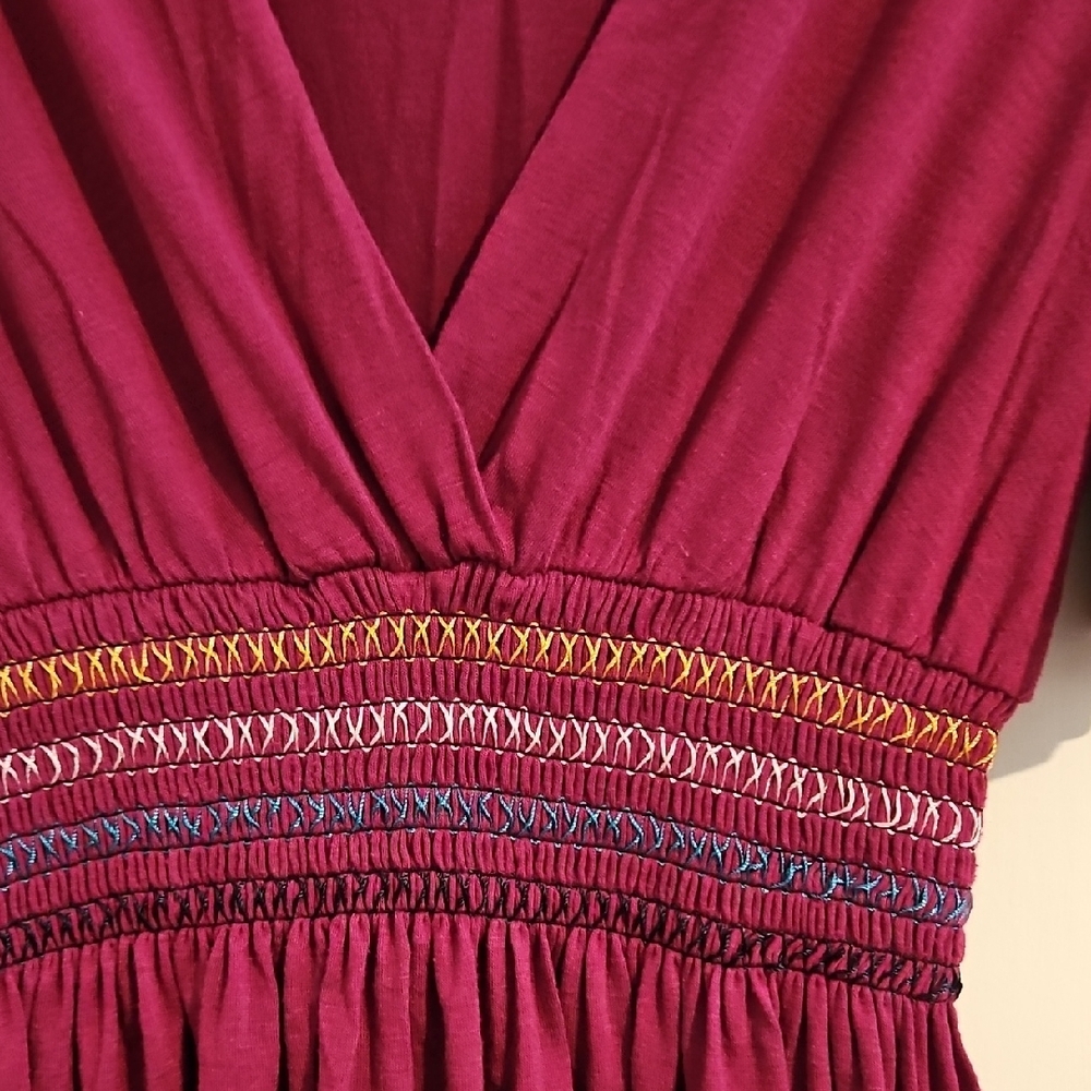 Bailey Blue Magenta Flutter Sleeve V-Neck Smocked Sundress Size Medium - Picture 3 of 5